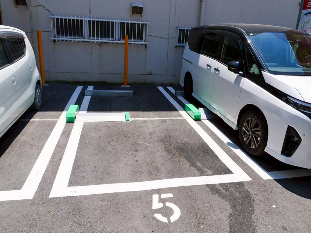 わんカフェ茶尾近くのコインパーキング駐車スペース
